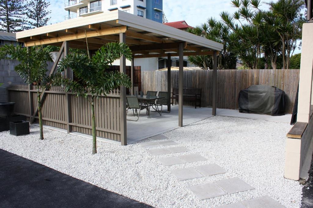Golden Shores Motel Bilinga Экстерьер фото