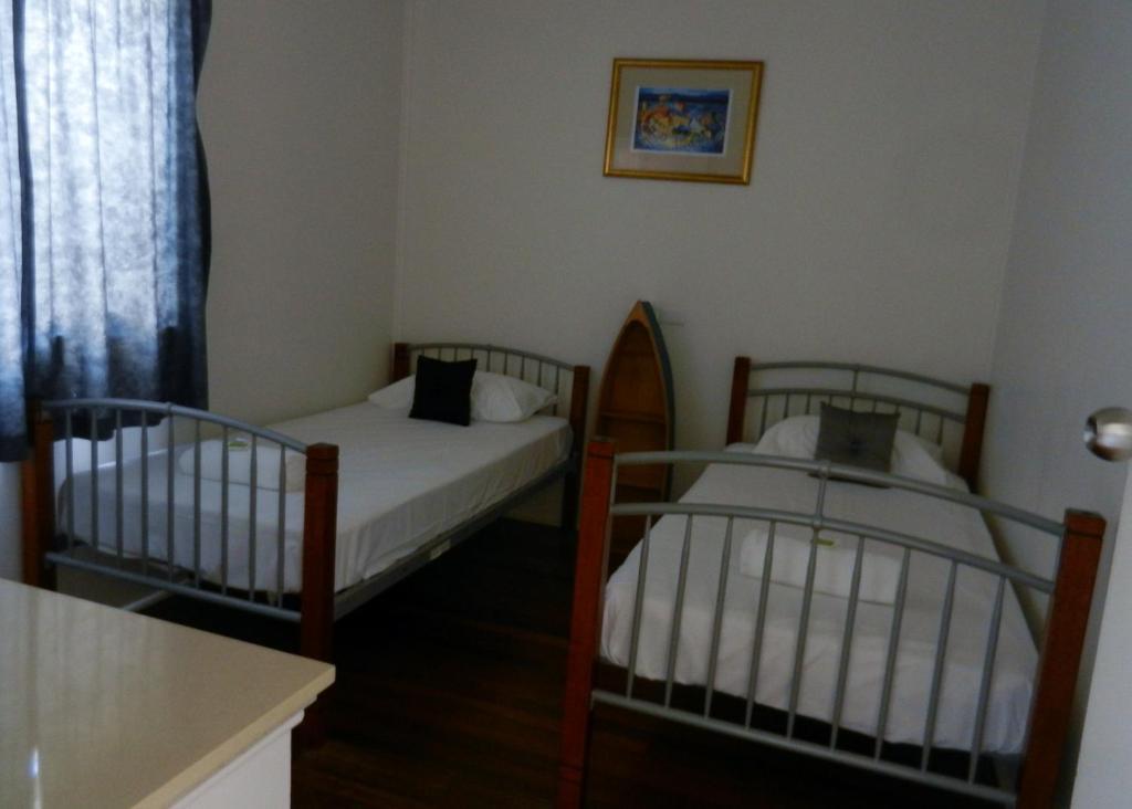 Golden Shores Motel Bilinga Номер фото