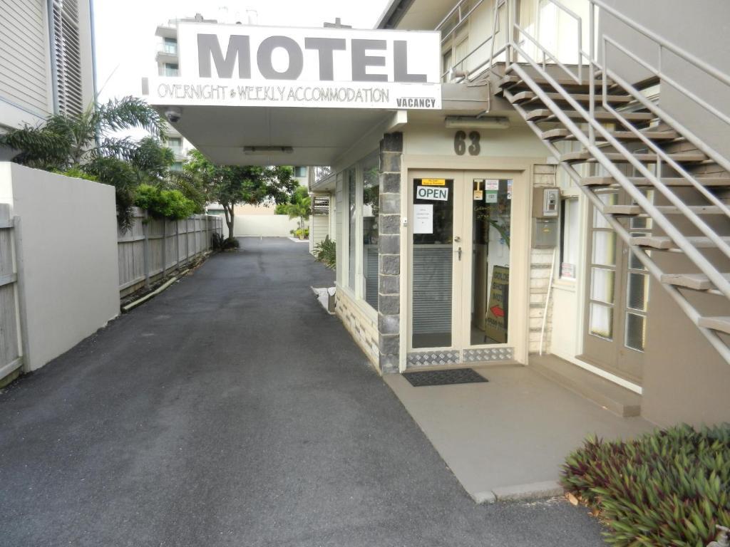 Golden Shores Motel Bilinga Экстерьер фото