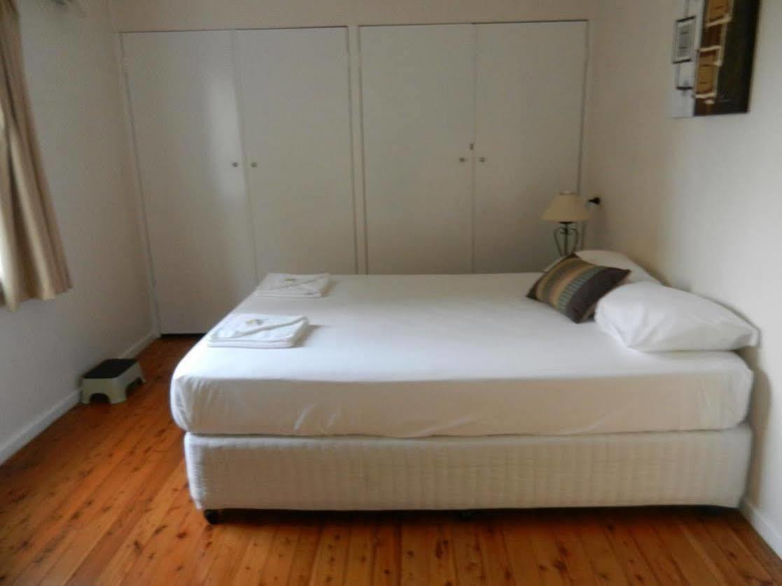 Golden Shores Motel Bilinga Экстерьер фото